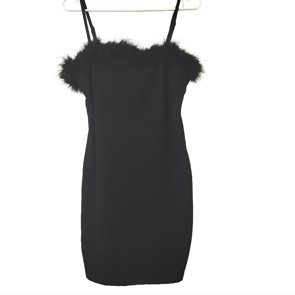 Urban Heritage Black Feather Trim Bodycon Mini Dress – NWT (Fits S/M)